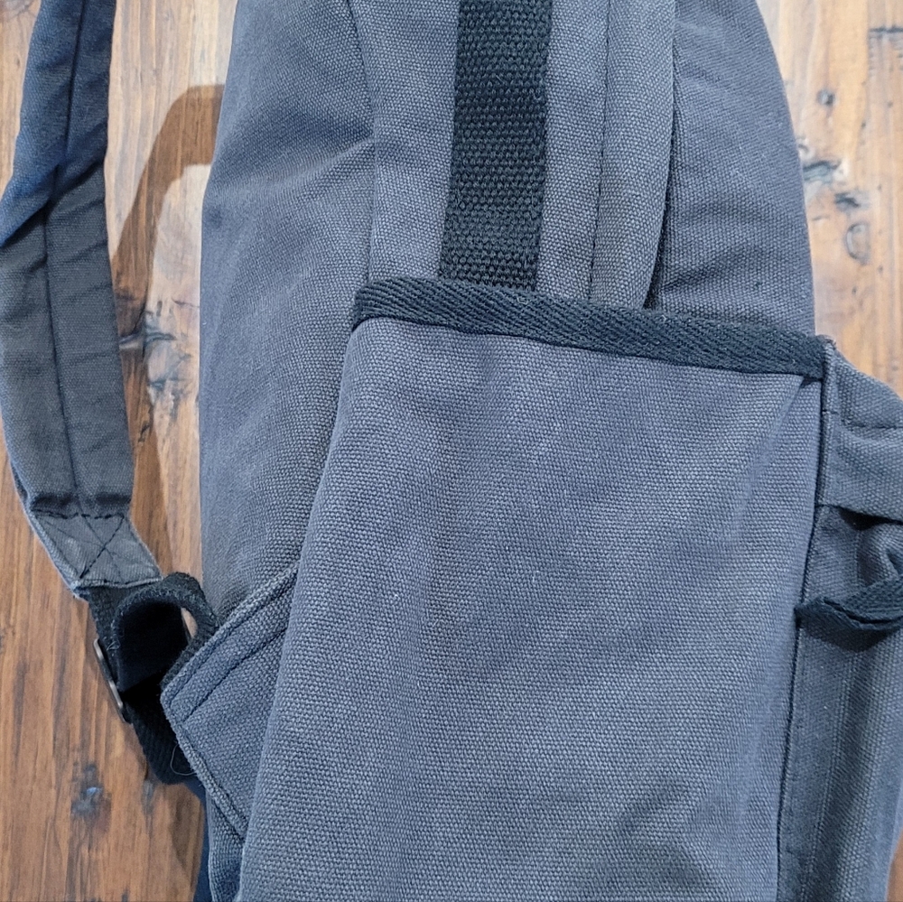 TYPO backpack 🎒 - Picture 4 of 7